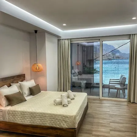 Coastline Of Paradise Luxury Paránimfoi