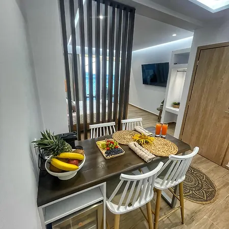 Coastline Of Paradise Luxury Apartment Paranimfoi