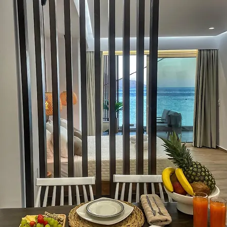 Apartment Coastline Of Paradise Luxury Paranimfoi