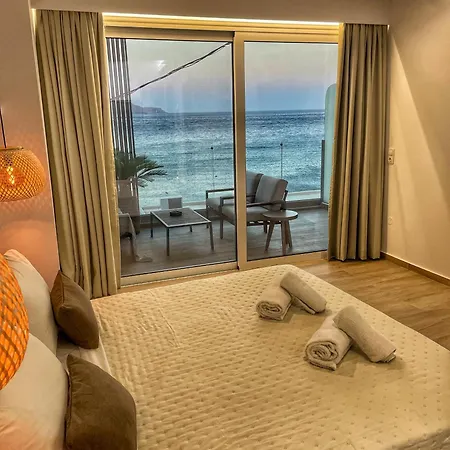 Coastline Of Paradise Luxury